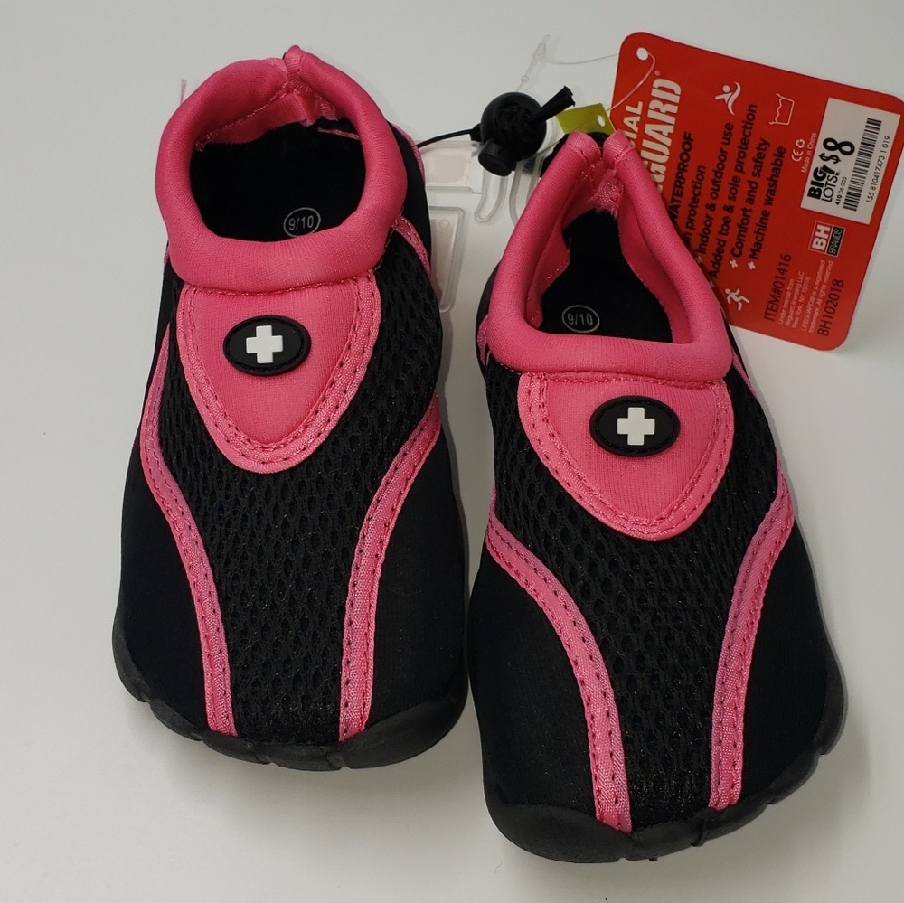 Water shoes